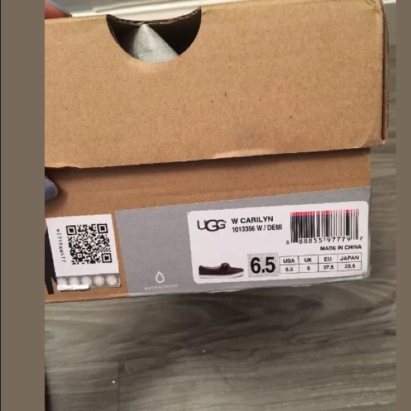 Ugg Carilyn Lace-Up Suede Sneaker Brown (Size 6.5 - Picture 7 of 8